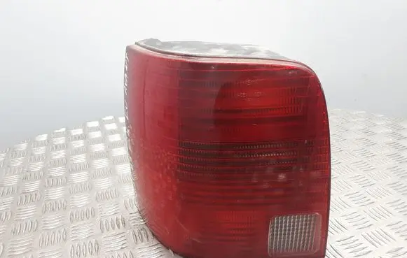Volkswagen PASSAT B5 Rear/tail lights 3B9945111F
