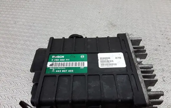 Volkswagen PASSAT B3 Engine control unit/module 0280000711 443907403