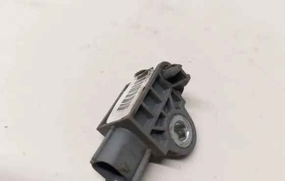 Renault Kadjar Airbag deployment crash/impact sensor