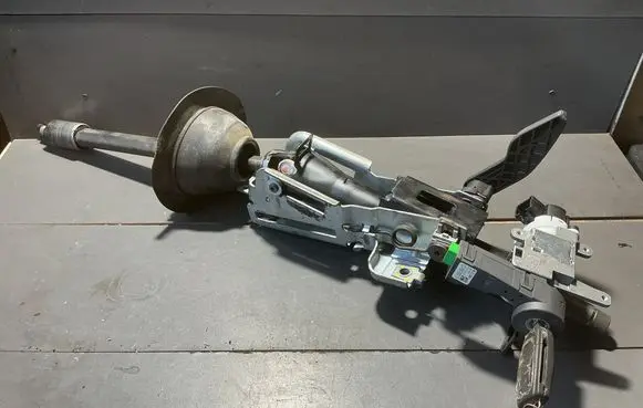 Volvo XC90 Ignition lock P30776175