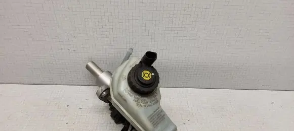 Volkswagen Caddy Master brake cylinder 1K2611349A 1K2611301C