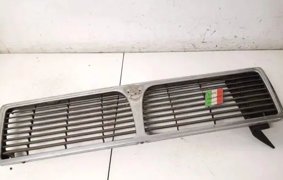 Lancia Thema Front grill 630834100