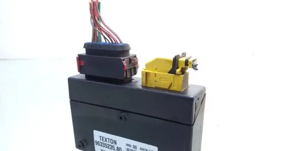 Door central lock control unit/module