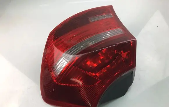 BMW 1 E81 E87 Tailgate rear/tail lights 7164956