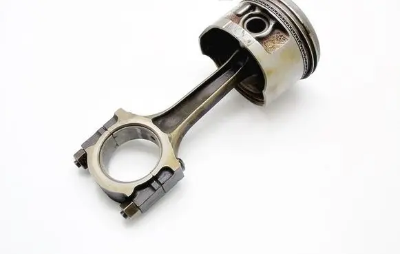 Ford Escort Piston with connecting rod CT20