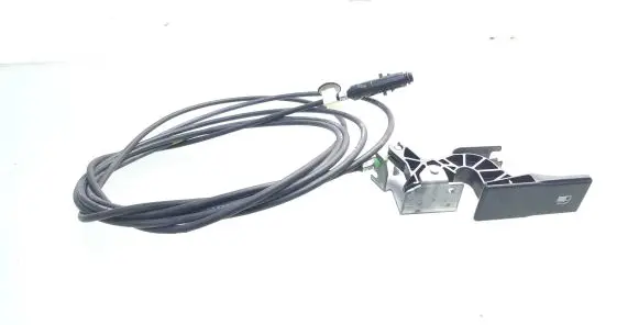Subaru Impreza IV Fuel cap release pull handle 5L014402