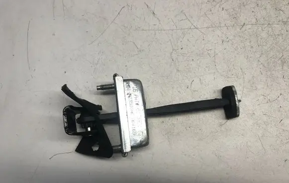 Ford Focus C-MAX Rear door check strap stopper 3M81R23500AE 3M51R23500AE
