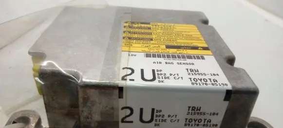 Toyota Avensis T250 Airbag control unit/module 8917005190 215955104