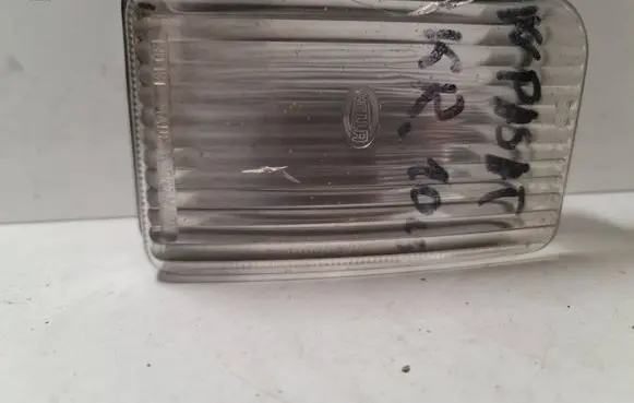Volkswagen PASSAT B2 Headlight/headlamp 13017900