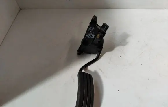 Renault Megane II Accelerator throttle pedal 8200153268 3502B 00623
