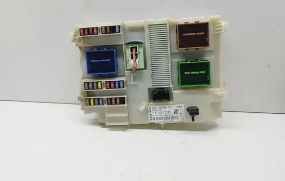 Volvo S80 Fuse module CG9T14C256FA 31314511AB 3659AF01125TP