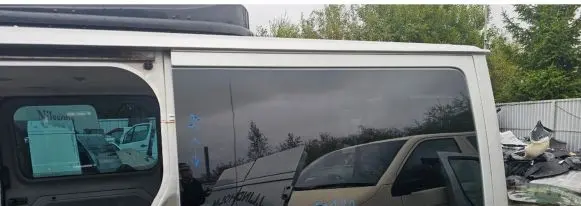 Ford Transit Rear side window