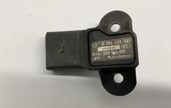 Volkswagen PASSAT B5.5 Air pressure sensor 0261230031 06B906051 30053AG9