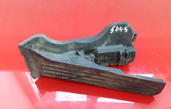 Volkswagen PASSAT B6 Accelerator throttle pedal 1K1723503L 6PV00860001