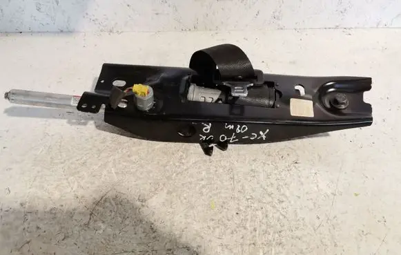 Volvo XC70 Front seatbelt 6235735306
