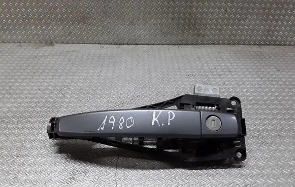 Opel Astra H Front door exterior handle