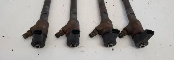 Opel Corsa C Fuel injectors set 0445110083