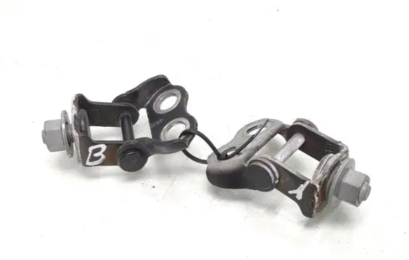 Toyota Yaris Loading door hinge set 