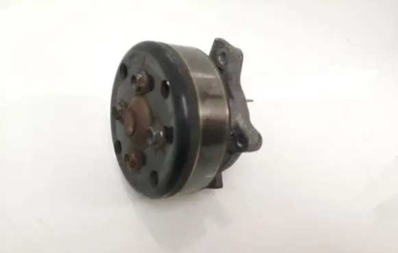 Toyota Auris 150 Water pump
