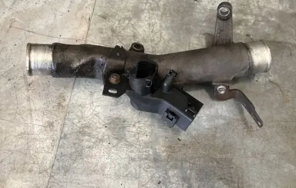 Toyota Avensis T250 Engine coolant pipe/hose 8281505190 8281705420
