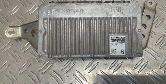 Toyota Yaris Engine control unit/module 896610DF60