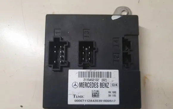 Mercedes-Benz E W211 Comfort/convenience module 2115452132