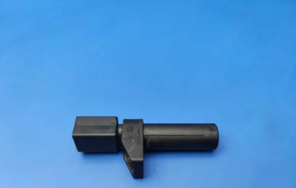 Mercedes-Benz Sprinter W906 Crankshaft position sensor A0031532828