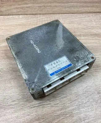 Mazda 626 Engine control unit/module ECU E2T01771 FE6C 9716