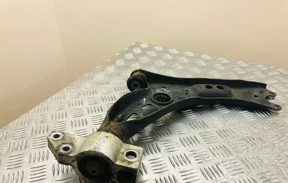 Volkswagen Caddy Front lower control arm/wishbone