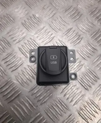 USB socket connector