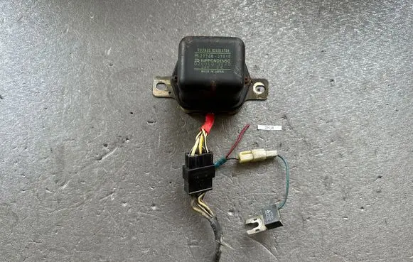 Toyota Land Cruiser (FJ60) Generator/alternator part 2770057010
