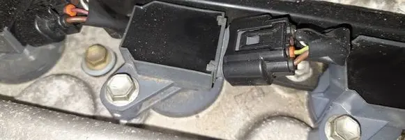 Toyota Corolla E120 E130 High voltage ignition coil GN10314