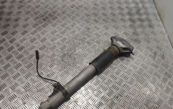 BMW M4 F82 F83 Rear shock absorber/damper 2284703 8008632