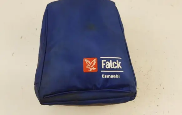 Volkswagen PASSAT B6 First aid kit 