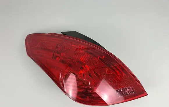 Peugeot 308 Rear/tail lights 9680425980 228101427