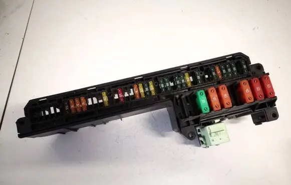 BMW 5 E60 E61 Fuse box set 6114695733002 18917