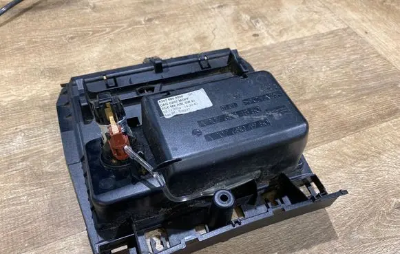 Mercedes-Benz E C207 W207 Other interior part A2076804950 03112014 516277