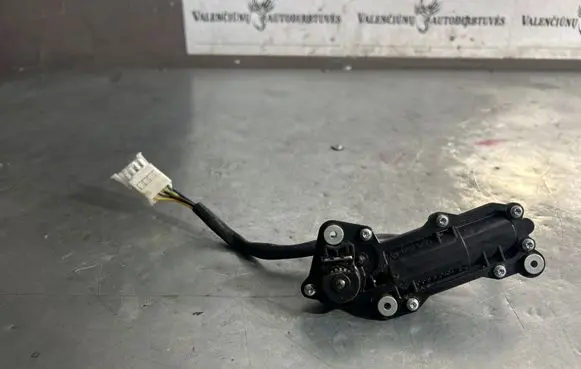 Mercedes-Benz E W212 Curtain motor 9918010434