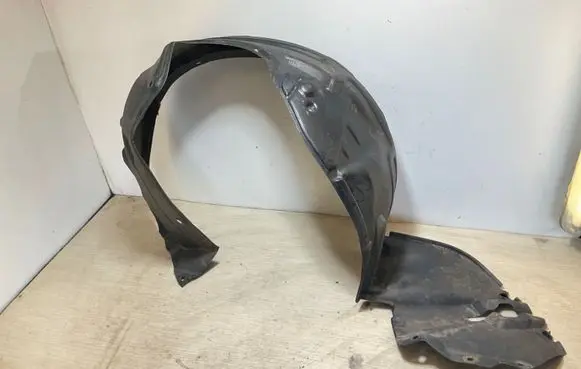 Toyota Camry Front wheel arch liner splash guards 5387633070