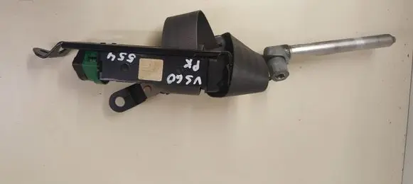 Volvo S60 Front seatbelt 8665868