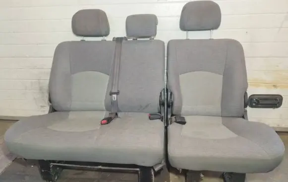 Hyundai H-1, Starex, Satellite Third row seats 
