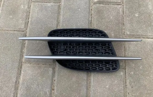 Mercedes-Benz SL R230 Fender grill A2306900136