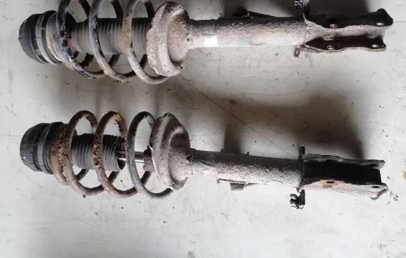 Mercedes-Benz Vito Viano W639 Front shock absorber with coil spring