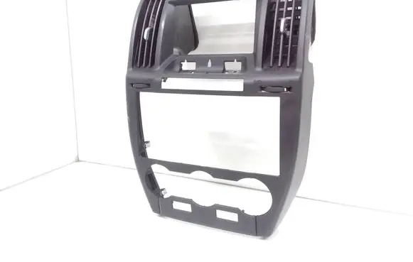 Land Rover Freelander 2 - LR2 Radio/GPS head unit trim 6H52014L09AH 6h5201821ad