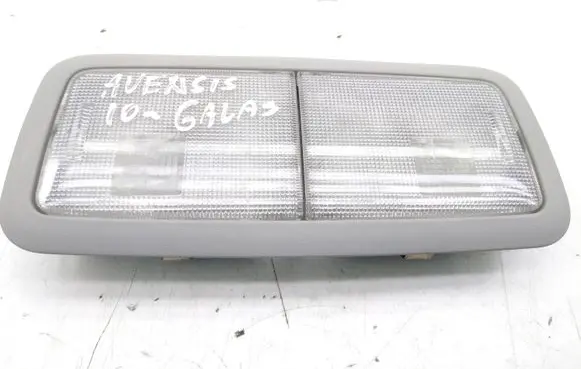 Toyota Avensis T270 Rear seat light 8125005030