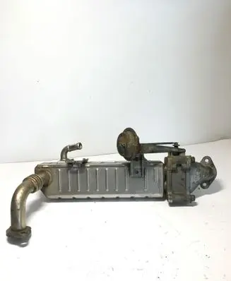Toyota Hilux (AN10, AN20, AN30) EGR valve cooler 2560130080 07120000579 13064020002