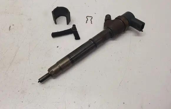 Hyundai ix35 Fuel injector 0445110411 338002A800
