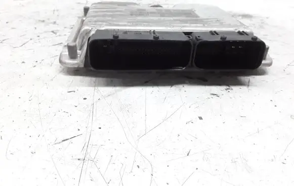 Skoda Fabia Mk1 (6Y) Engine control unit/module 045906019BM 0281011412