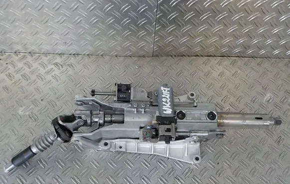 Jeep Grand Cherokee Steering wheel axle