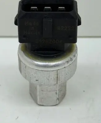 Air conditioning (A/C) pressure sensor